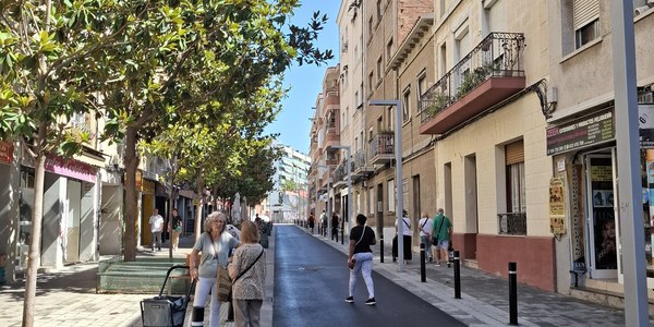Acaben les obres de pacificació del carrer Joan Maragall