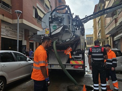 Cornellà mobilitza tots els serveis municipals per recuperar la normalitat després d’un episodi excepcional de pluges