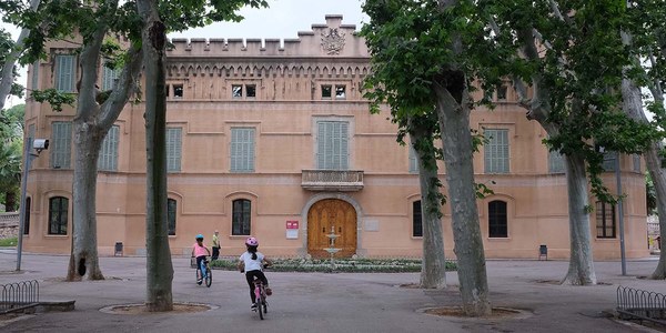 El parc de Can Mercader estrenarà nou paviment a l'accés principal