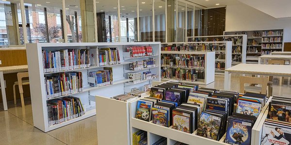 Festa per celebrar la posada en marxa de les noves biblioteques d'Almeda i de Fontsanta-Fatjó