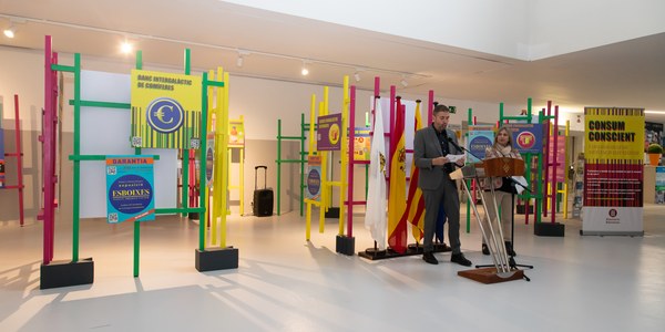 Inaugurada l'exposició “Consum Conscient” per promoure la compra responsable