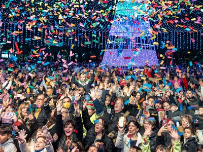 La festa de l'encesa dels llums de Nadal se celebra aquest dissabte