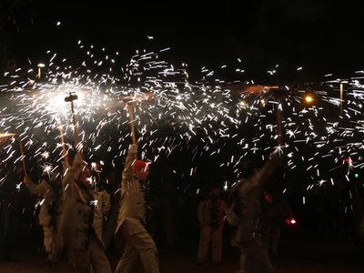 Revetlles de Sant Joan amb precaució i bon ambient