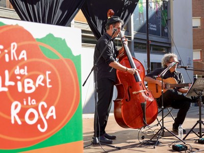 Sant Jordi a Cornellà, una diada per compartir la lectura