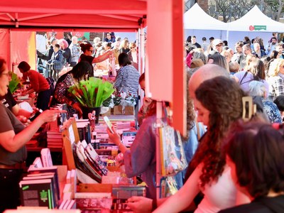 Tot un èxit la Fira del Llibre i de la Rosa d’aquest any