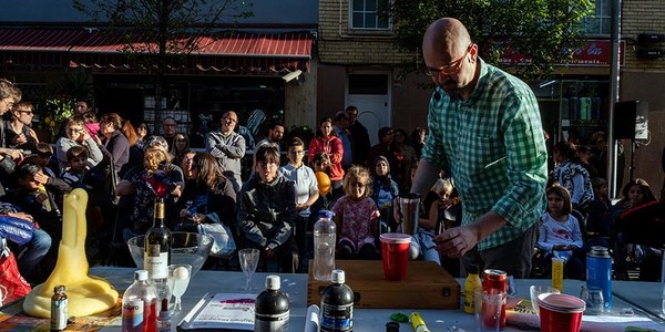 Un matí dedicat a experimentar i viure la ciència i les noves tecnologies