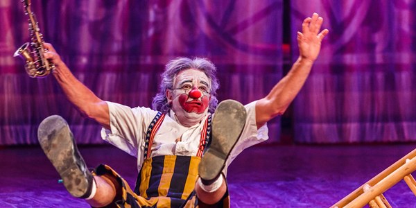 Compra la teva entrada per a la programació de música i teatre d'aquesta tardor i gaudeix amb seguretat i responsabilitat