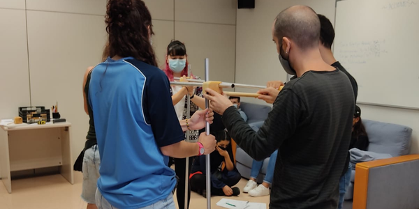 Una quarantena de joves s’impliquen en un procés participatiu per dissenyar la futura Oficina Jove de Cornellà