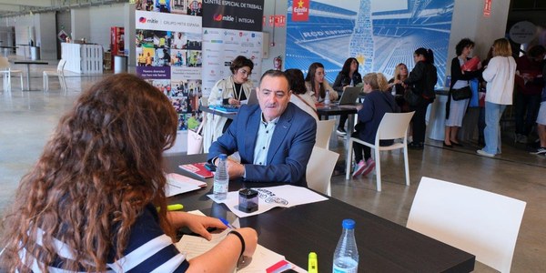 15 empresas y 160 personas en búsqueda de empleo participan en la jornada Entrevista't