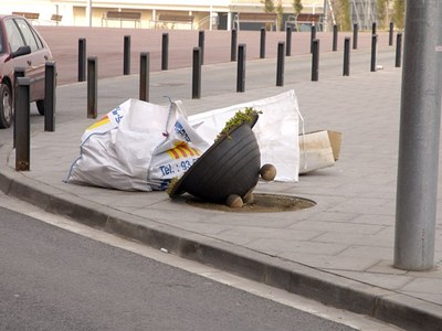 2.400 denuncias por abandonar basura en la vía pública y por actos incívicos