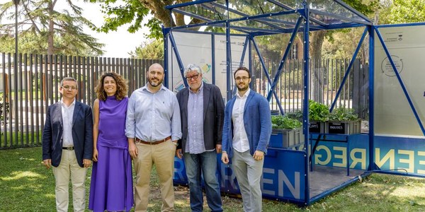 Aigües de Barcelona y Cetaqua demuestran el uso de agua regenerada para la agricultura, a través del huerto urbano REGREEN en Cornellà
