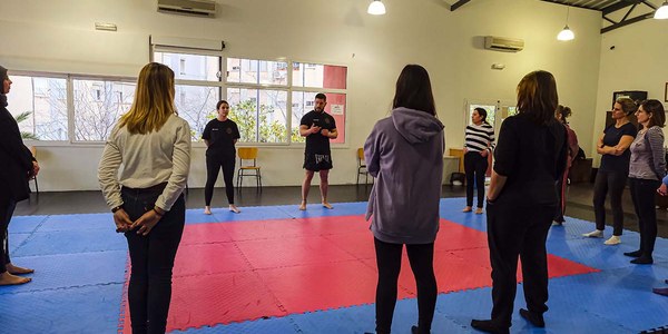 Cursos, talleres y conferencias dirigidos a las mujeres de Cornellà