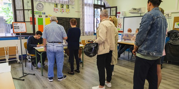 El PSC revalida la mayoría absoluta en Cornellà de Llobregat