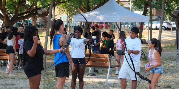 El verano joven se vive en las calles de Cornellà