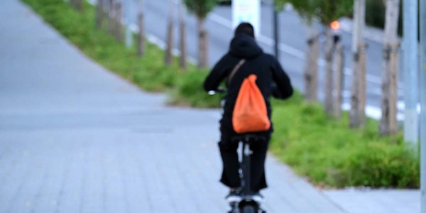 La Guardia Urbana de Cornellà refuerza el dispositivo para sancionar a los patinetes que incumplen la normativa