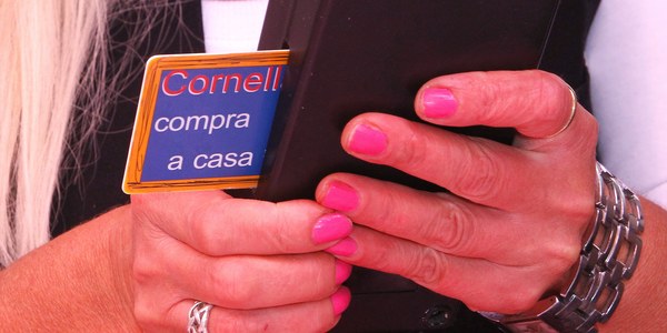 La tarjeta de fidelización Cornellà Compra en Casa pasa a ser virtual