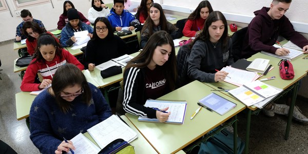 Programas municipales para fomentar entornos seguros entre niños y adolescentes