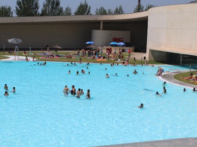 Verano fresco en las piscinas y en los refugios climáticos