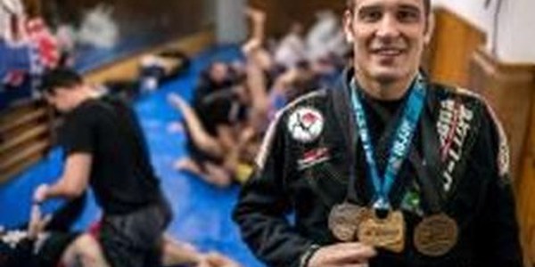 Óscar Corrales, el cornellanense Campeón de España de Jiu Jitsu
